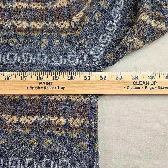 Vintage Wool Cardigan Women Small Sweater Silver Hook Closure Newton Trading Co. - Picture 10 of 12